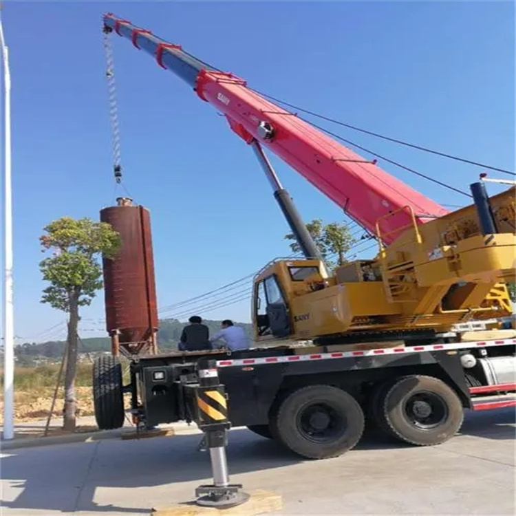 玉林80吨吊车出租多少钱