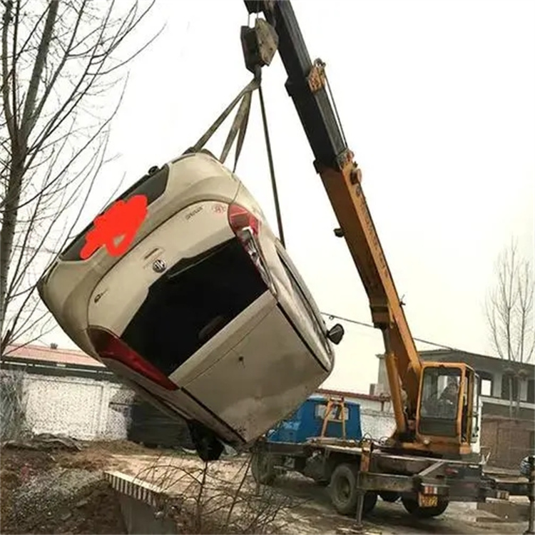 玉林吊车救援小汽车怎么吊